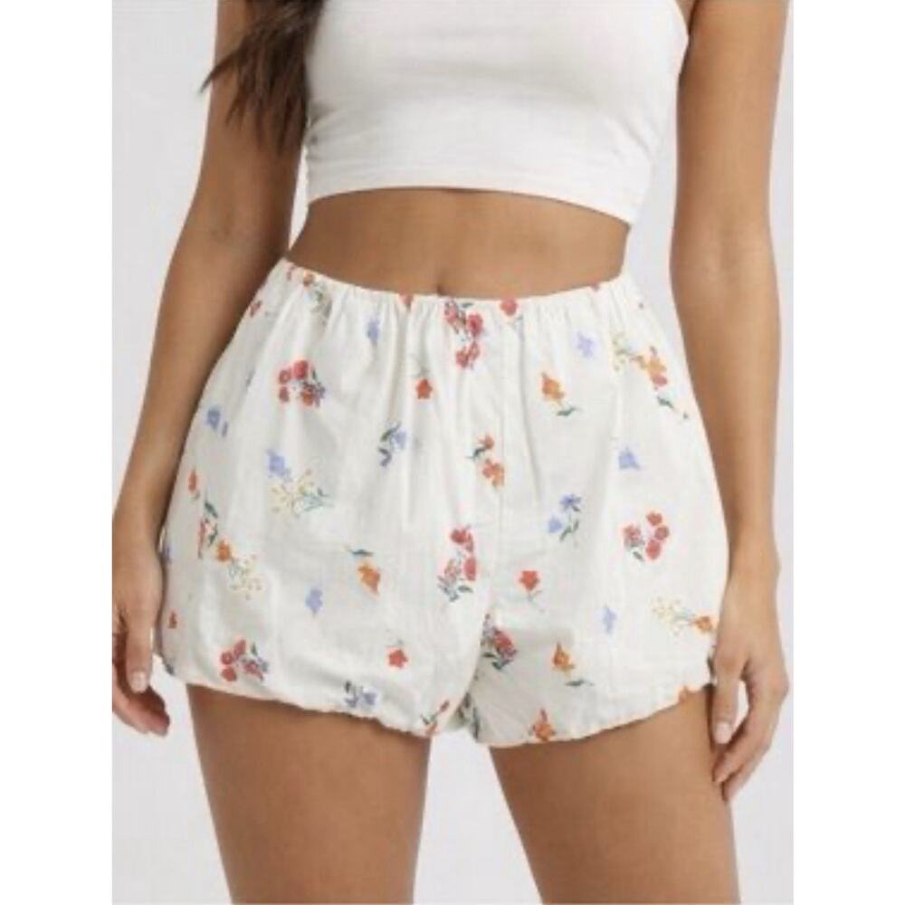 NWT $80 WAYF Women's White Sage Floral Stretch Cotton Bubble Shorts Size Large